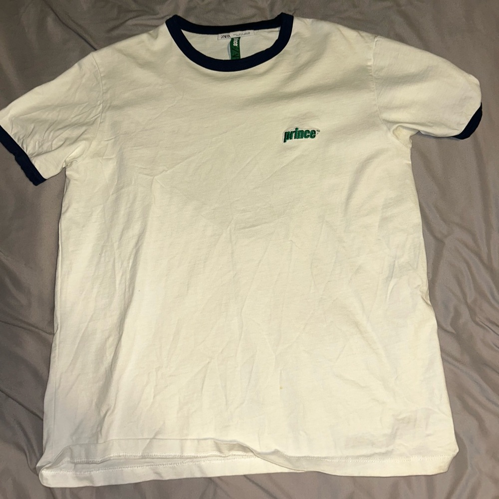 White prince tee from Zara size small fits like a medium